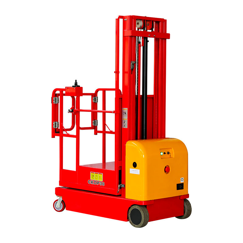 Ano ang Pinakamagandang Warehouse Personnel Lift para sa Iyong Pasilidad?